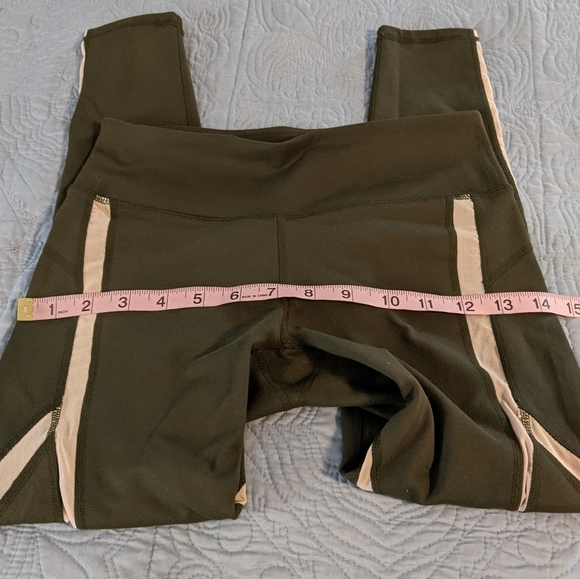 Fabletics Olive Green/Cream Athletic Leggings XXS - Picture 3 of 13